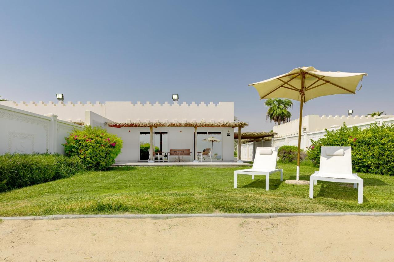 Sealine Beach, A Murwab Resort Mesaieed Esterno foto A villa in Al Reef