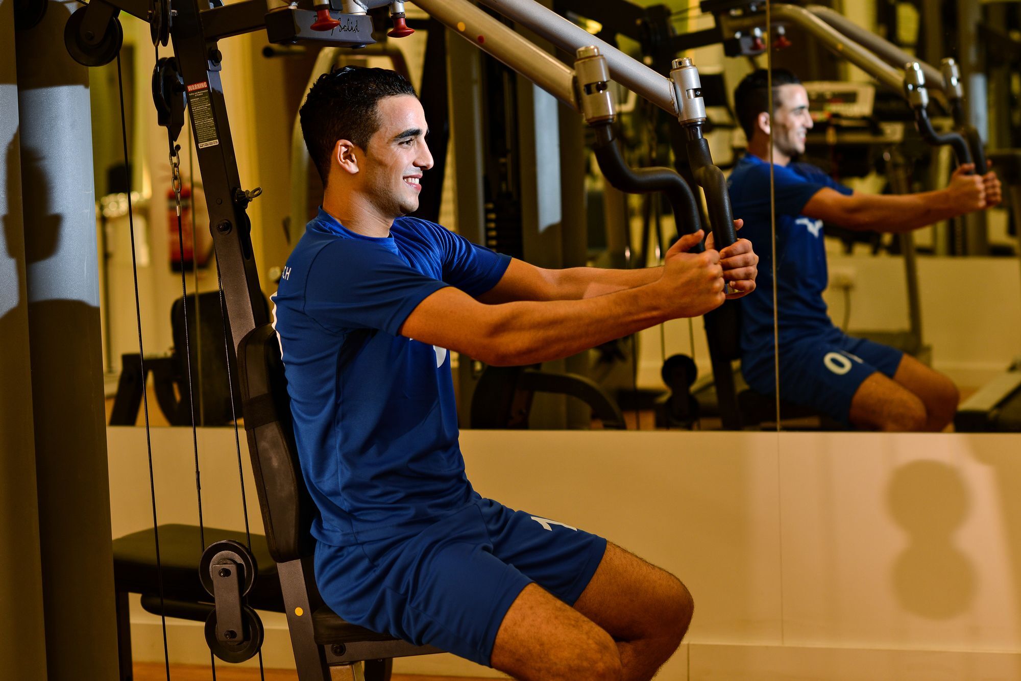 Sealine Beach, A Murwab Resort Mesaieed Esterno foto A player working out in the gym